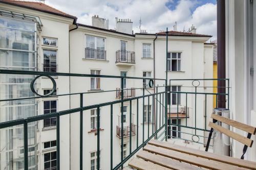 V Kolkovn? Old Town Apartment