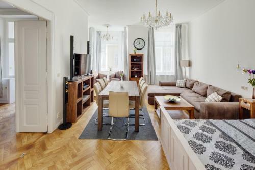 V Kolkovn? Old Town Apartment