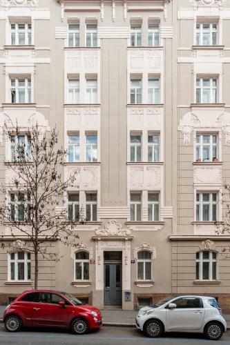 Kubel�kova Apartments