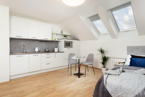 Apartamento Cosy New Town Attic Studio