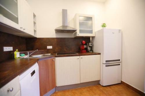 Wenceslas Square Apartments By Otsa
