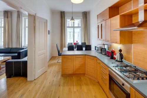 Kaprova Old Town Apartments