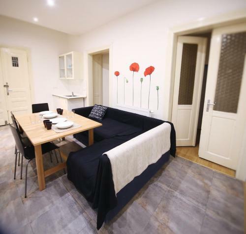 7bdr Apartment In The Center