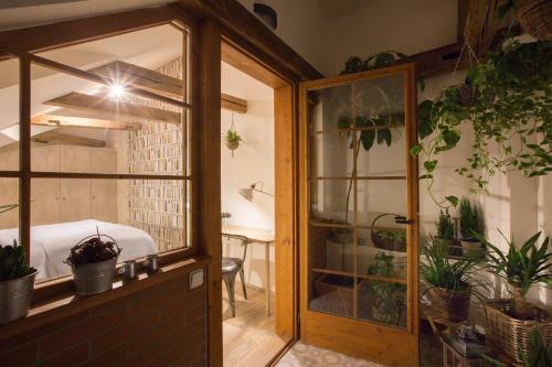 Apartamento Old Town Boho-chic Attic With Hanging Chair