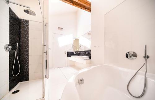 Apartamento 5br+3.5bt Wilson Central Apt.