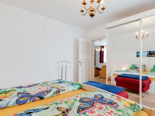 Cozy Apartment In Altenfeld With Garden