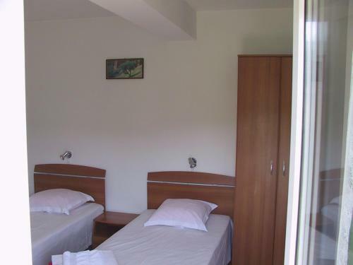 Hostal Pension Piatra Craiului