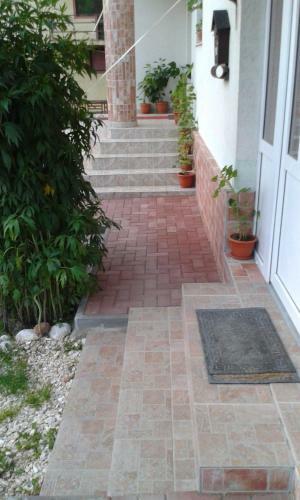 Hostal Pension Piatra Craiului