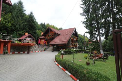 Hostal Pensiunea Cartisoara