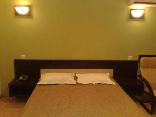 Hostal Pension Ambiance City
