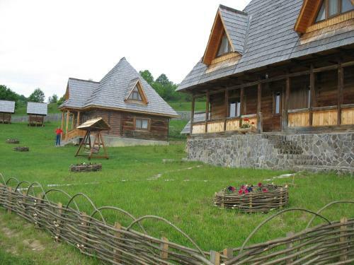 Hostal Casele De Vacanta Luca & Vicentiu
