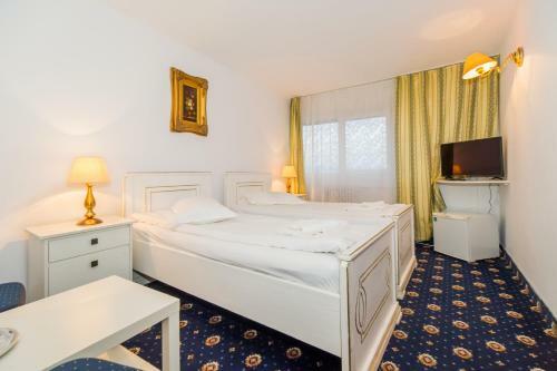 Hotel Cetate Imparatul Romanilor
