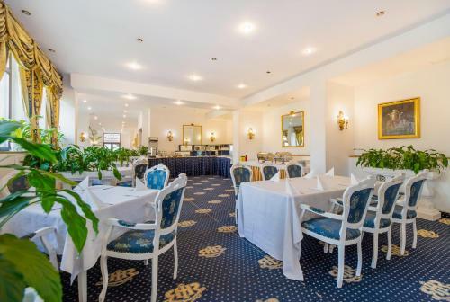 Hotel Cetate Imparatul Romanilor