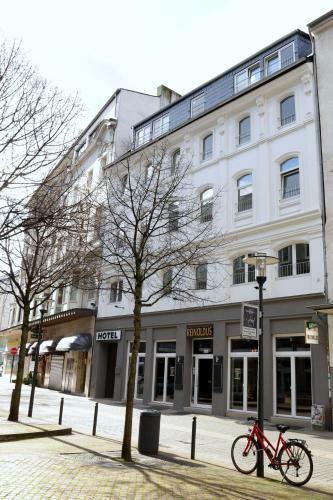 S & D Reinoldus Hotel