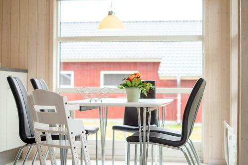 Resort 2 Ocean Cottage A 56
