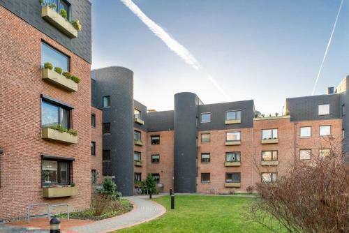 Id 6963 - Private Apartment