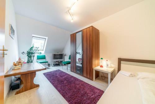 Id 6874 - Private Rooms