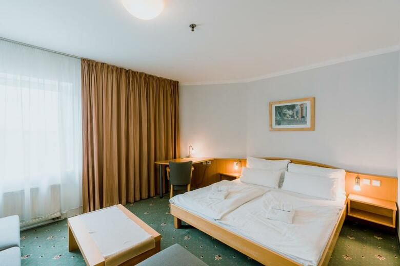 Best Western Hotel Prach�rna