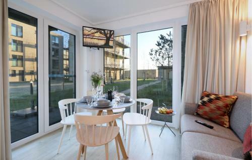 Awesome Apartment In Lembruch/d�mmer See W/ 2 Bedrooms
