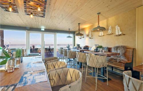 Awesome Apartment In Lembruch/d�mmer See W/ 2 Bedrooms