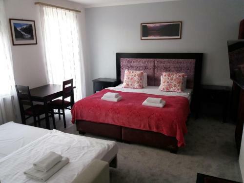 Apartamentos Pension Kiwi