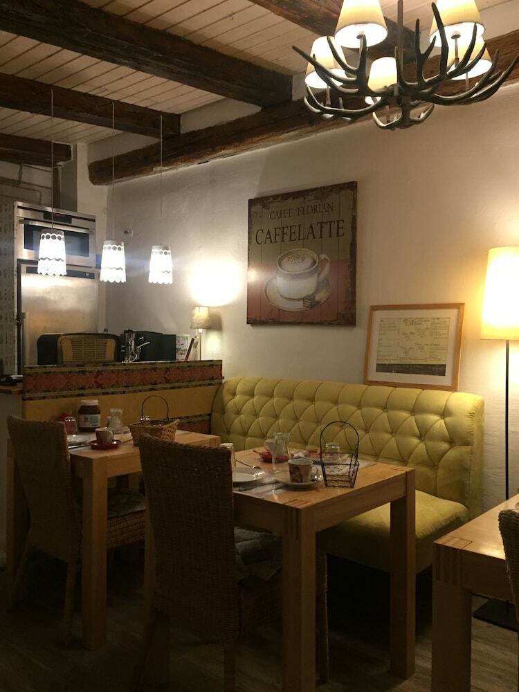 Hostal G�stehaus Hochmann Stadecken