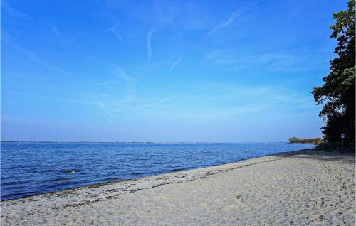Amazing Apartment In K�hlungsborn With Internet