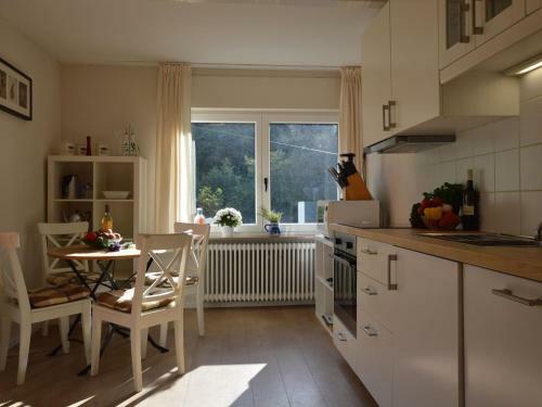 Comfy Holiday Home In Veldenz With Parking