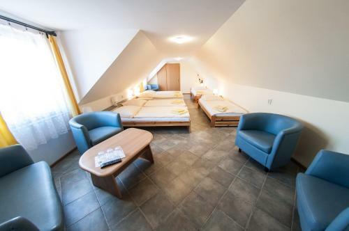 Hostal Penzion Eden