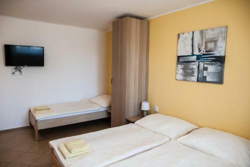 Hostal Penzion Eden