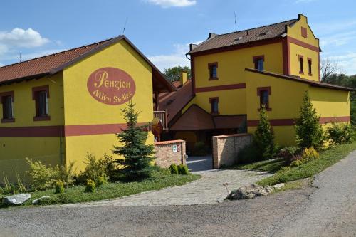 Hostal Penzion Ml�n Sedlec