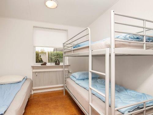 Holiday Home �r�sk�bing V