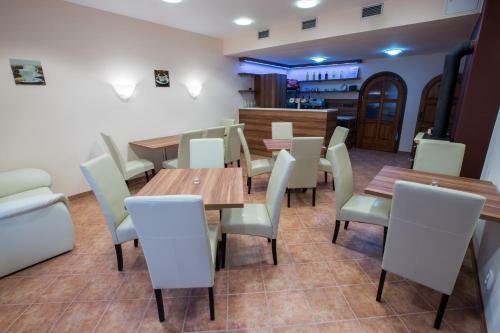 Hostal Penzion U ?eky