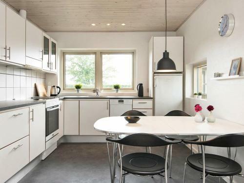 Holiday Home Eg�