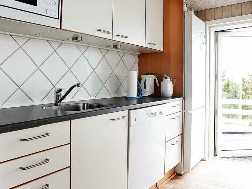 Three-bedroom Holiday Home In Ulfborg 25