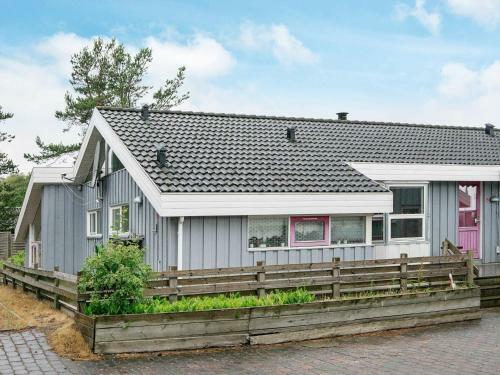 Two-bedroom Holiday Home In Glesborg 6