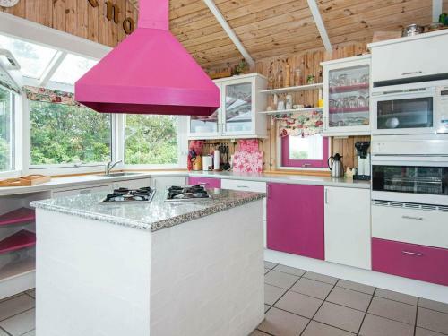 Two-bedroom Holiday Home In Glesborg 6