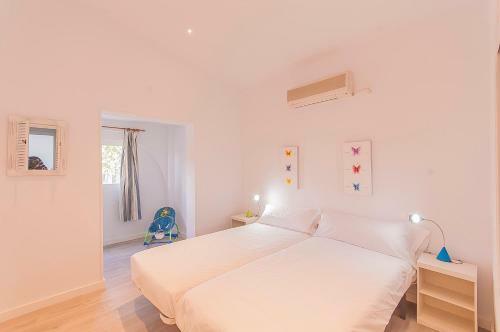 Beautiful Villa With Pool In Puerto Alcudia