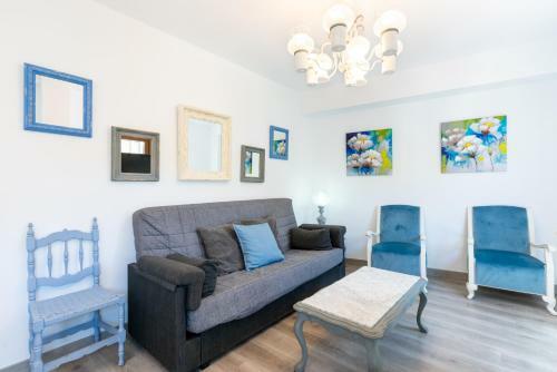 Sunny Apartment Descalzas