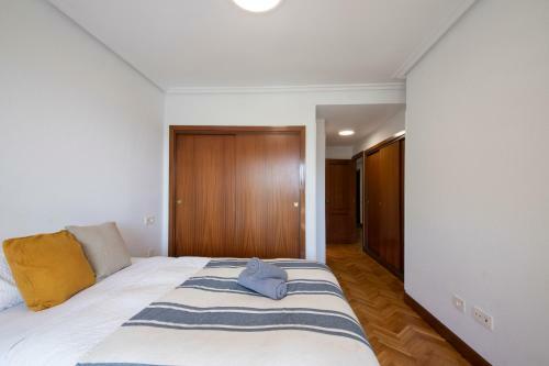 Apartamento Zona Tranquilo Y Verde, Piso Familiar Grande