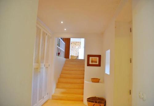 Arta Holiday Home Sleeps 12 With Pool And Wifi