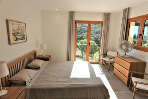 Begur Villa Sleeps 8 With Pool And Wifi