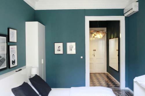 Hostal Close To Passeig de Gracia B&B