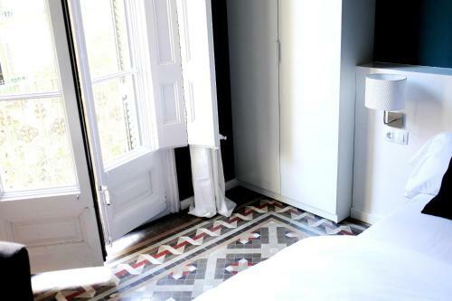 Hostal Close To Passeig de Gracia B&B