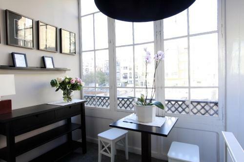 Hostal Close To Passeig de Gracia B&B