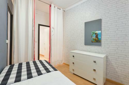 No Comfortable Apartment Next To Apolo Theater