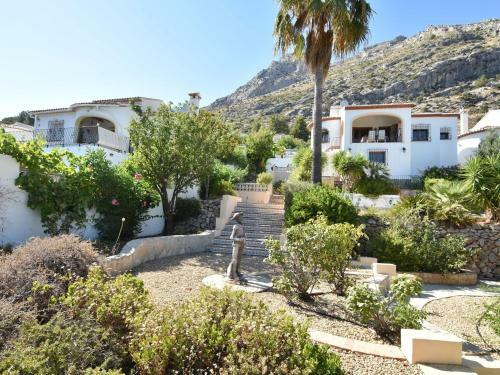 Charming Villa For 9 People Distributed Over 2 Floors, Private Pool