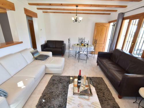 Charming Villa For 9 People Distributed Over 2 Floors, Private Pool