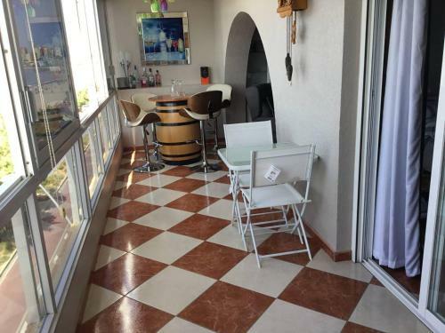 Luxury 2 Bedroom Sea View Apartment