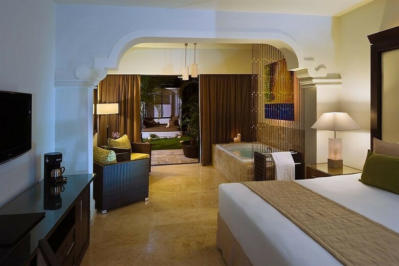 Hotel Melia Caribe Tropical All Inclusive Beach & Golf